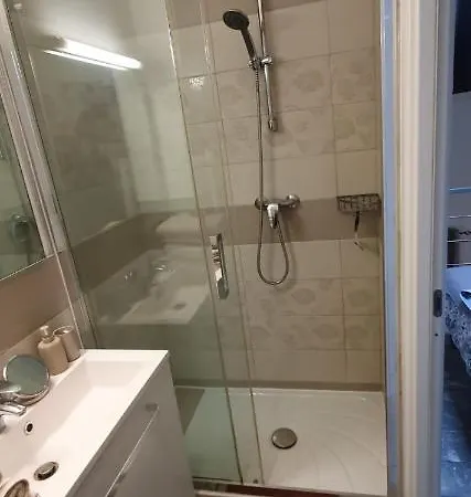 Apartment Joli Duplex Cathedrale Cannes