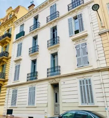 Apartment Joli Duplex Cathedrale Cannes